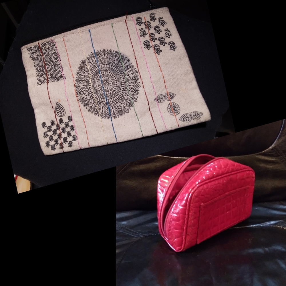 2 cosmetic bags